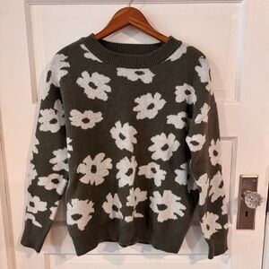 Floral Patterned Sweater - Green and White (Maurice’s Size Small)